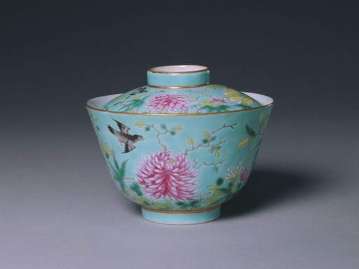 粉彩花鸟纹盖碗